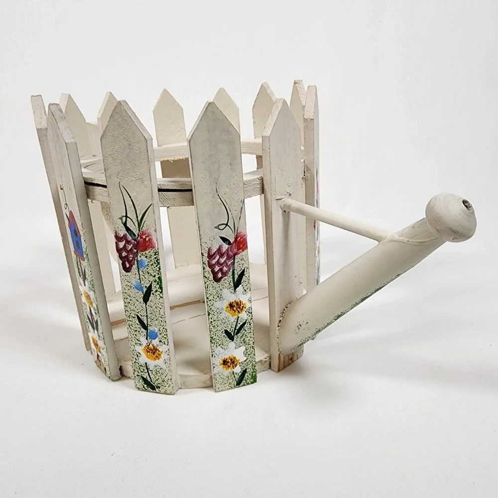 VINTAGE‎ Home Interiors & Gifts White Picket Fence Floral Basket Watering Can